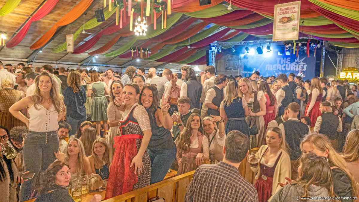 Schunkeln mit der Mannschaft: FCA lädt zu Fan-Fest auf den Plärrer ein