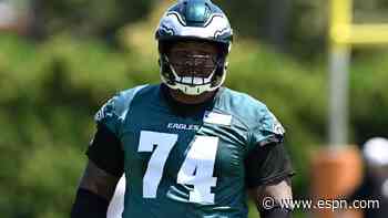 Tempers flare at Eagles camp amid testy scuffle
