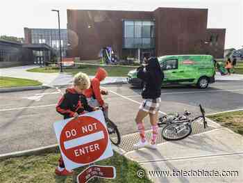 Toledo receives nearly $817K for school sidewalk project