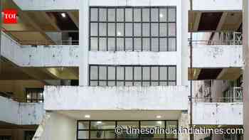 2nd-yr IIT-Kgp student dies after fall from 3rd floor