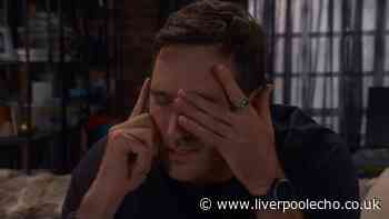 ITV Coronation Street fans 'work out' what's wrong with Kit after mystery phone call