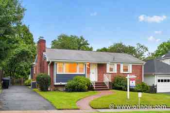 Listing of the Day: 2609 N Nottingham Street