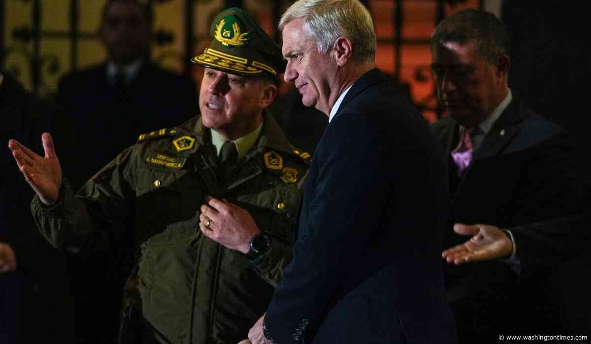 Chile moves hundreds of inmates to a new prison as President Kast ramps up security push