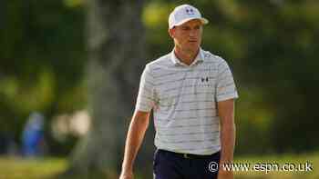 Spieth grabs share of lead in FedEx playoff opener