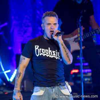 Robbie Williams reveals autism diagnosis