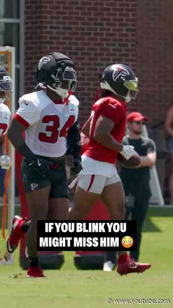 Bijan Robinson makes the catch and takes off down the field 🤯 #atlanta #nfl #atlantafalcons