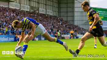 Warrington crush York to boost top-two hopes