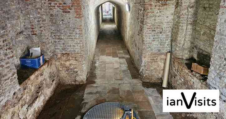 Visiting Coombe Conduit – the tunnel that kept Hampton Court supplied with fresh water
