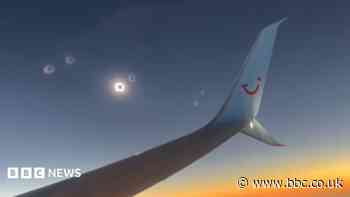Flight passenger captures eclipse at 35,000ft
