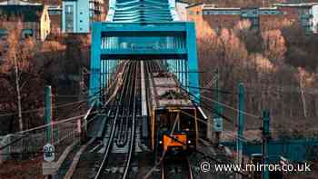 Trains to busy UK airport stopped for 9 days - 'leave extra time'