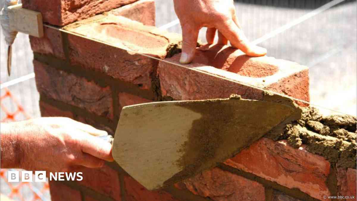 Appeal dismissed over plan for new family houses