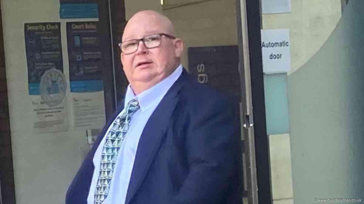 Sex offender who sent 'repulsive' messages to decoy girl in trouble again