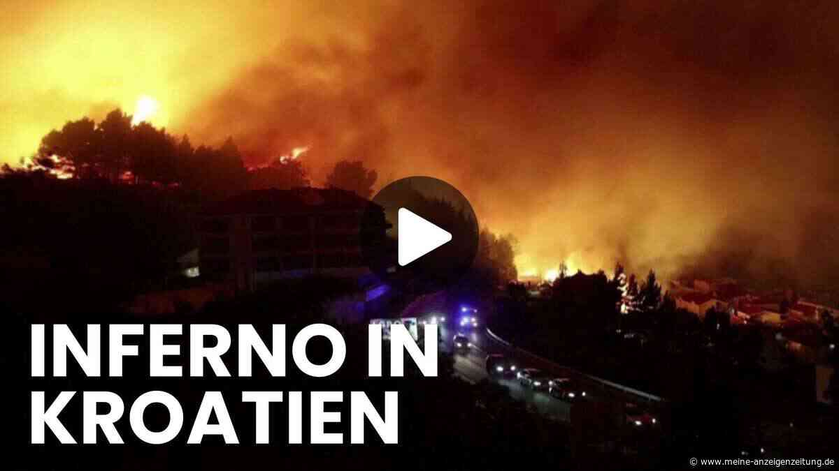 Feuerwehr kämpft um Touristenort an der Adriaküste - Häuser stehen in Flammen