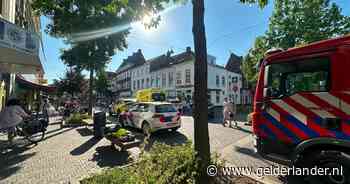 Brand in Steenstraat Arnhem: zeven mensen ademen rook in