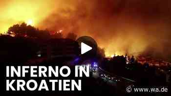 Feuerwehr kämpft um Touristenort an der Adriaküste - Häuser stehen in Flammen