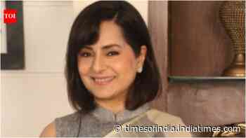 Kitu Gidwani calls Bollywood "fake industry"