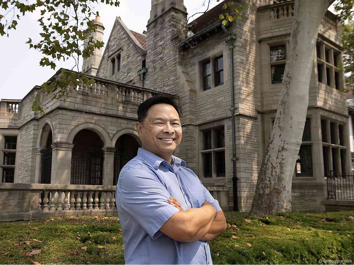 New Windsor bus tour explores border city's history, landmarks