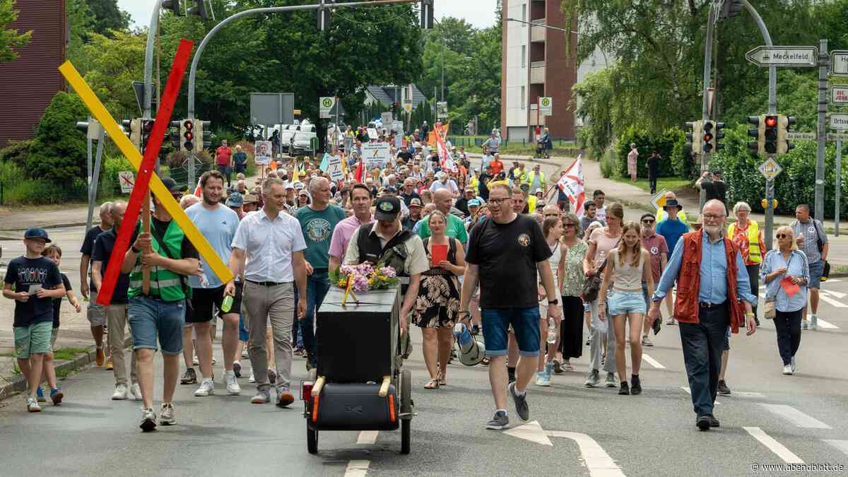 Auf dem richtigen Gleis? Nordheide ruft zum Protest gegen Bahnpläne auf