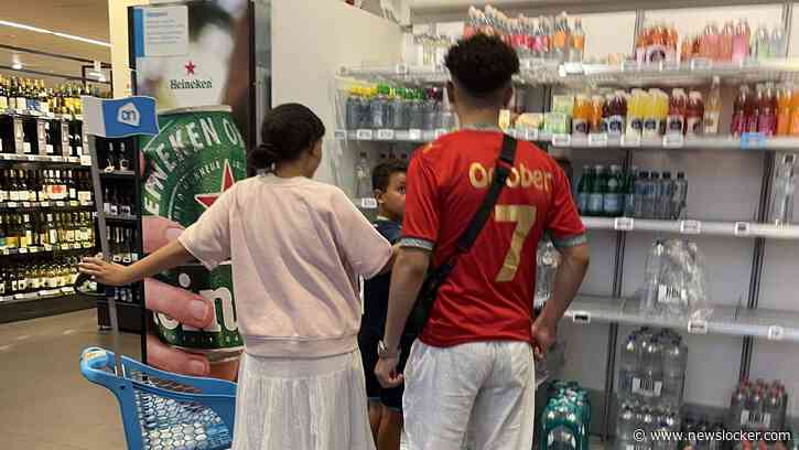 Albert Heijn-klant maakte foto van man die in ’October 7-shirt’ boodschappen deed: ’Op de voorkant stond nog meer, ik had het moeten filmen’