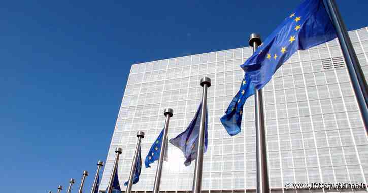 Eurostat, il Pil dell’Italia rallenta nel secondo trimestre: +0,2%, tra i dati più bassi rilevati in Ue. Il debito pubblico sale a 3.207 miliardi
