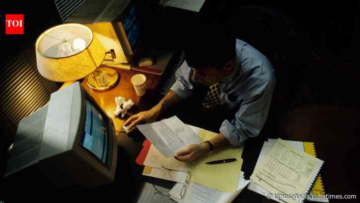 Gen Z Job Trade-Off: 25-year-old rejects ₹1 crore role over toxic workplace; LinkedIn debate widens