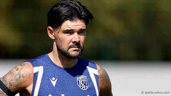 Derby sign midfielder Mowatt from West Brom