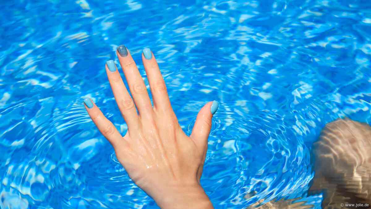 Himmel, Ozean, Pool – die erfrischendsten Blautöne für deine Sommer-Maniküre