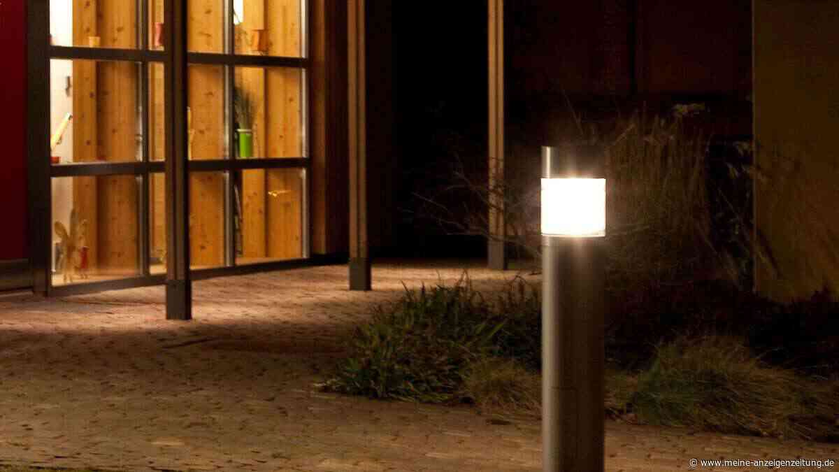 Gericht untersagt nächtliches Dauerlicht am Nachbarhaus