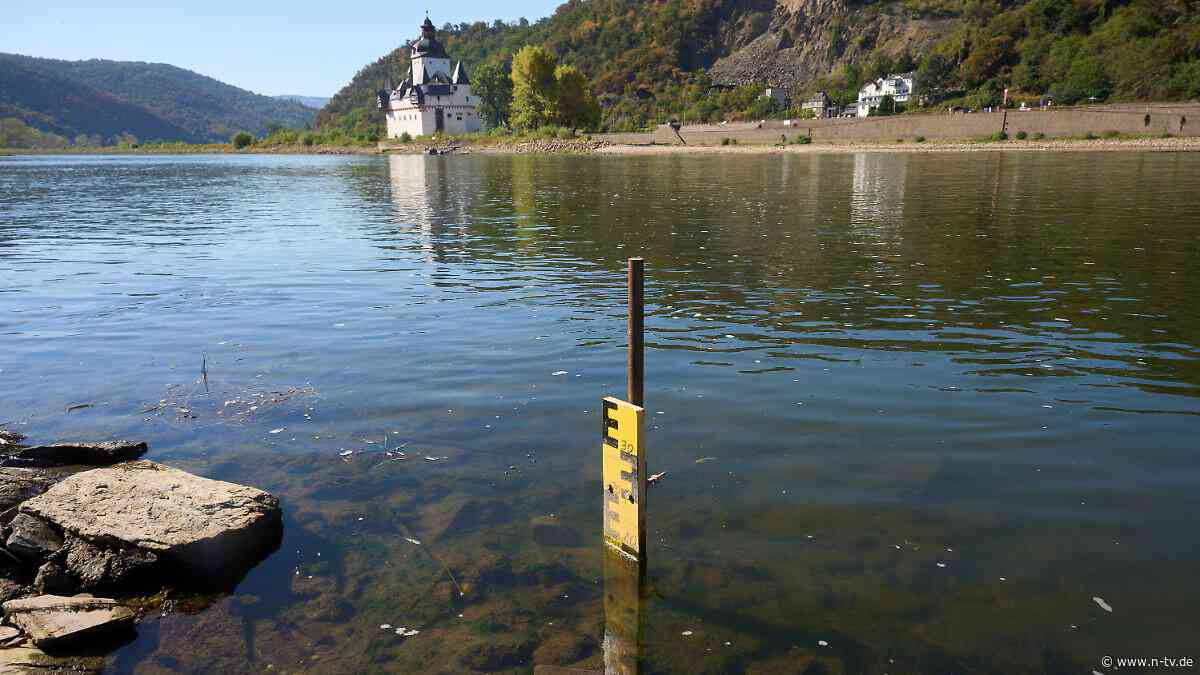 Wird Schifffahrt hier zweigeteilt?: Rheinpegel in Kaub nur noch einstellig
