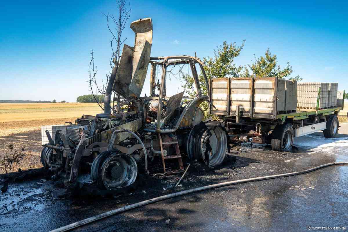 Claußnitz: Traktor gerät auf B 107 in Vollbrand – Asphalt stark beschädigt