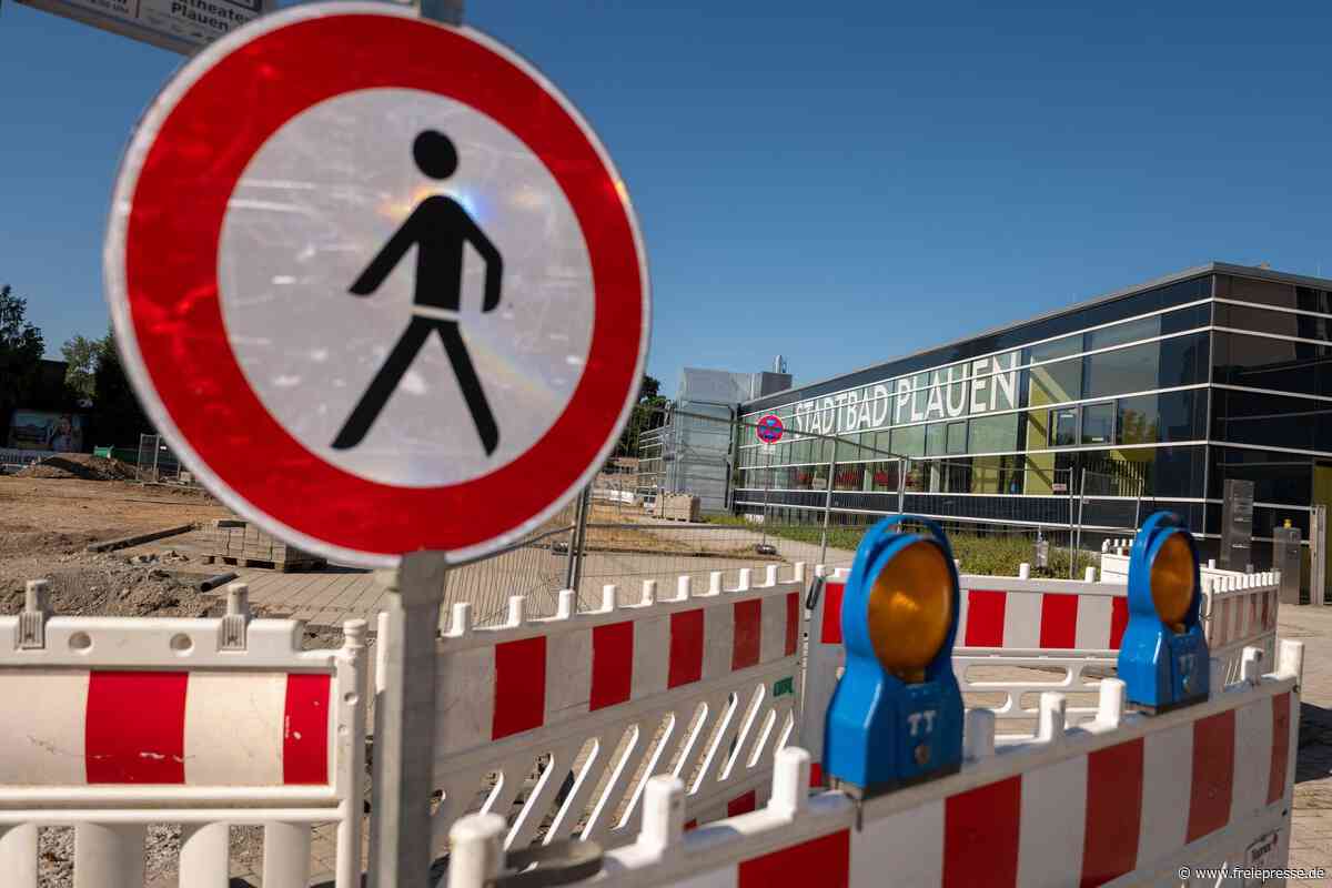 Hallenbad-Saisonstart in Plauen mit Wetterwechsel und Baustelle: Wie gelangt man jetzt ins Stadtbad?