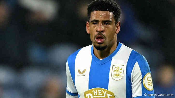 Huddersfield midfielder McGuane suffers ACL injury