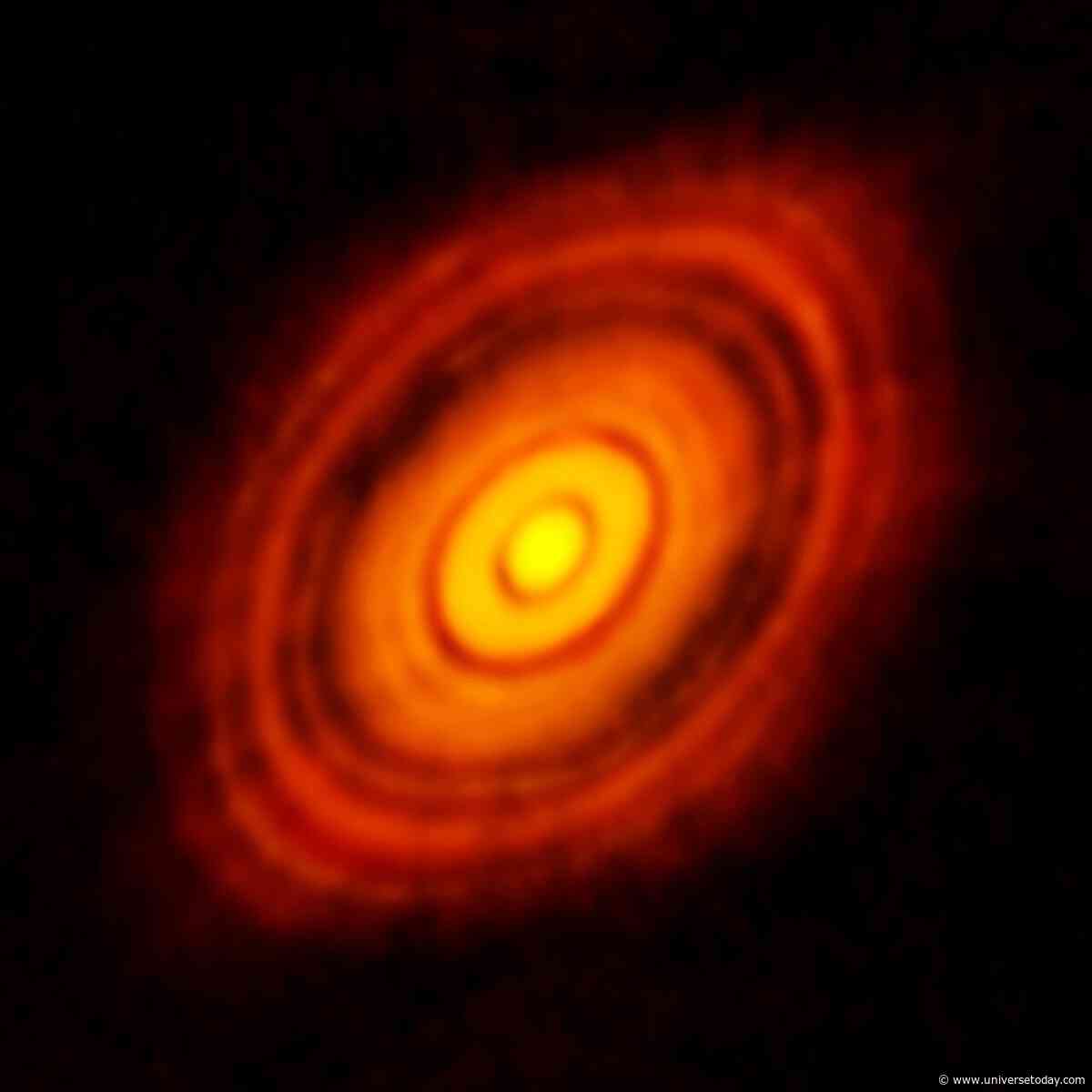 The Ingredients For Planets Turned Up Astonishingly Early