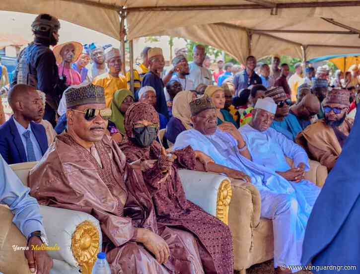 Ex IGP Adamu empowers Nasarawa farmers, urges politicians to support food production