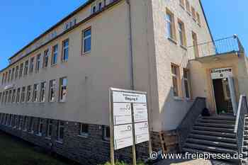 Immobilienauktion im Erzgebirge: Praxisräume in Zschopau und ein Haus ab 19.000 Euro