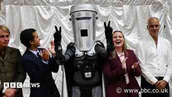 Count Binface 'gratified' for being present at declaration
