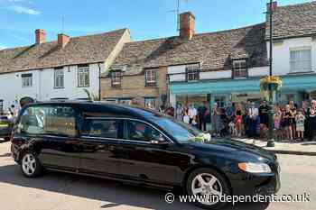 Crowds and animals pay emotional farewell to beloved pet shop owner killed in head-on crash