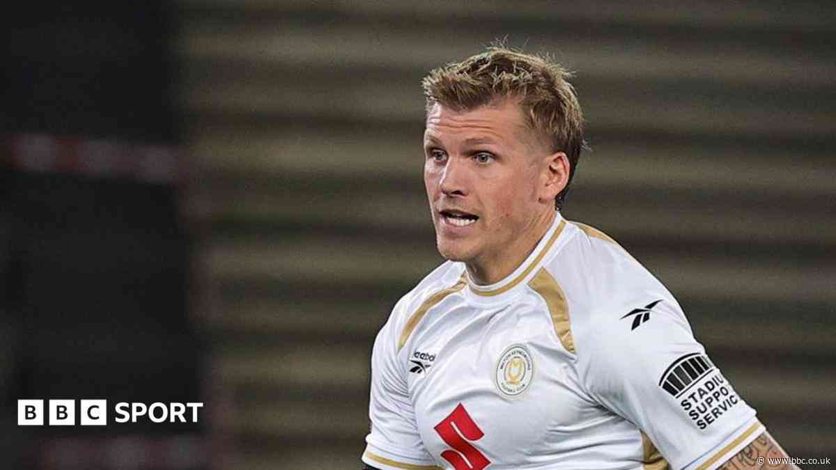 Burton sign MK Dons midfielder Collar on loan