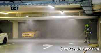 Woningen ontruimd vanwege brand in parkeergarage in Tiel