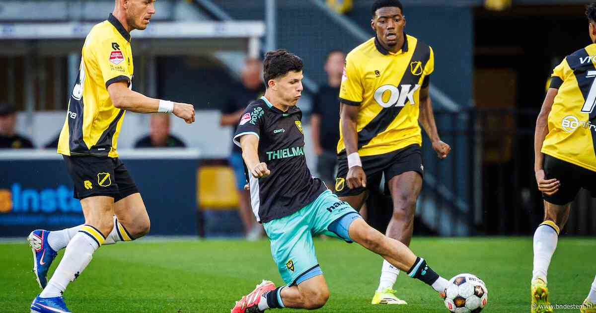 Carl Hoefkens grijpt tijdens drankpauze in: Nazih komt erin voor Brym voor NAC tegen VVV