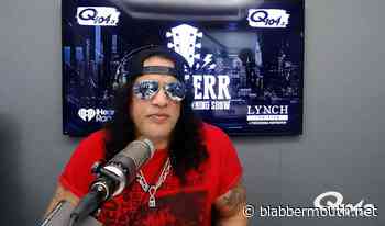 SLASH Praises New Generation Of Guitarists: 'Little Kids Are Blowing My Mind'