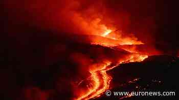 Tourists flock to Mount Etna to witness eruption despite safety warnings