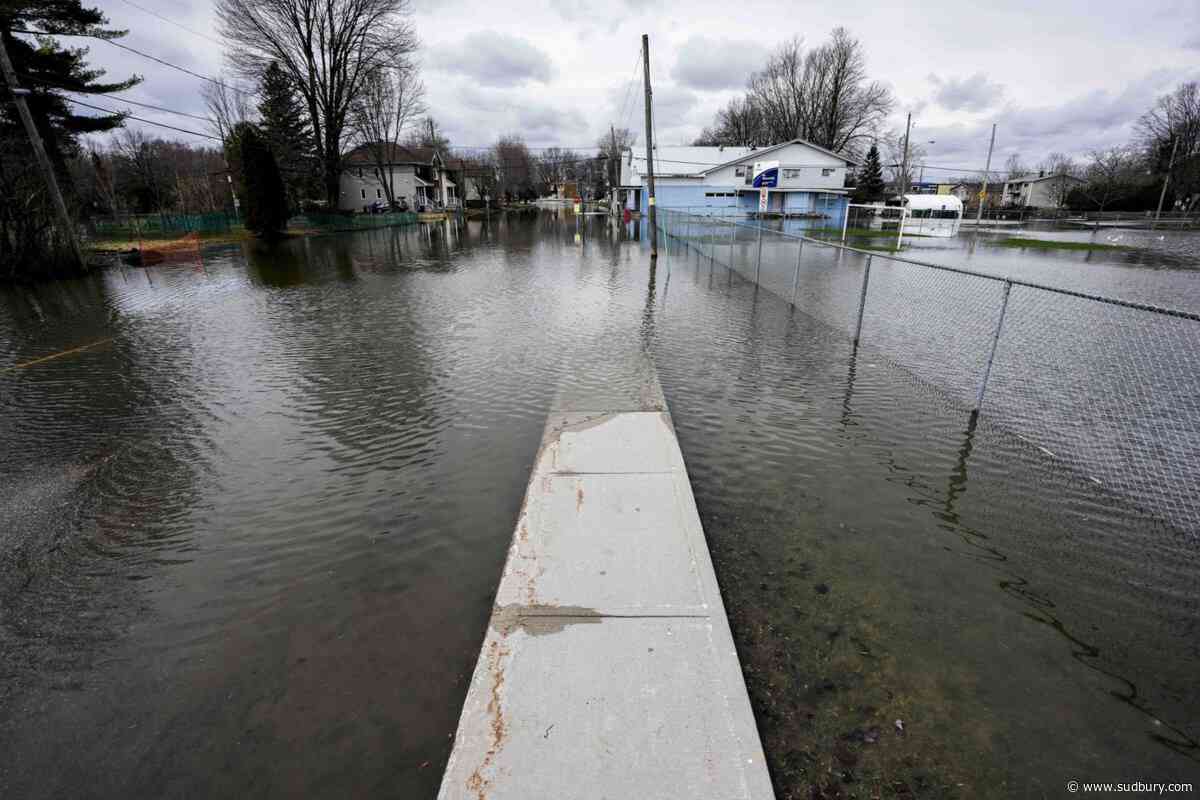 Feds reports progress on climate adaptation but climate groups say it isn't enough