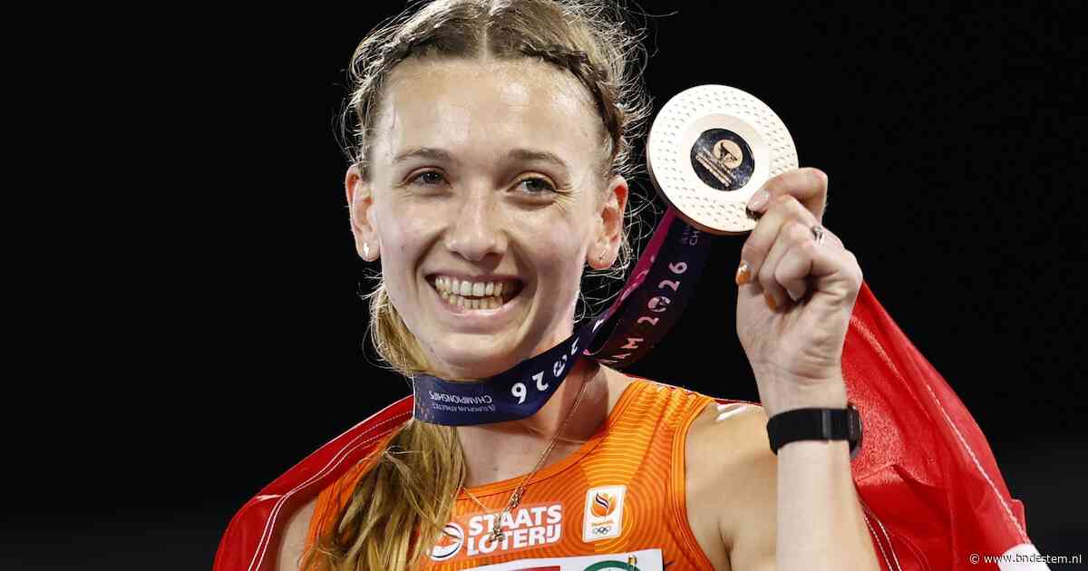 Femke Broeders-Bol pakt EK-brons op 800 meter en evenaart Nederlands record uit 1992: ‘Echt gaaf!’
