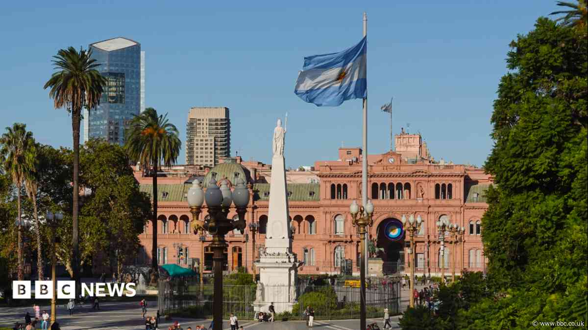 UK diplomats no longer get hardship bonus for being posted to Buenos Aires