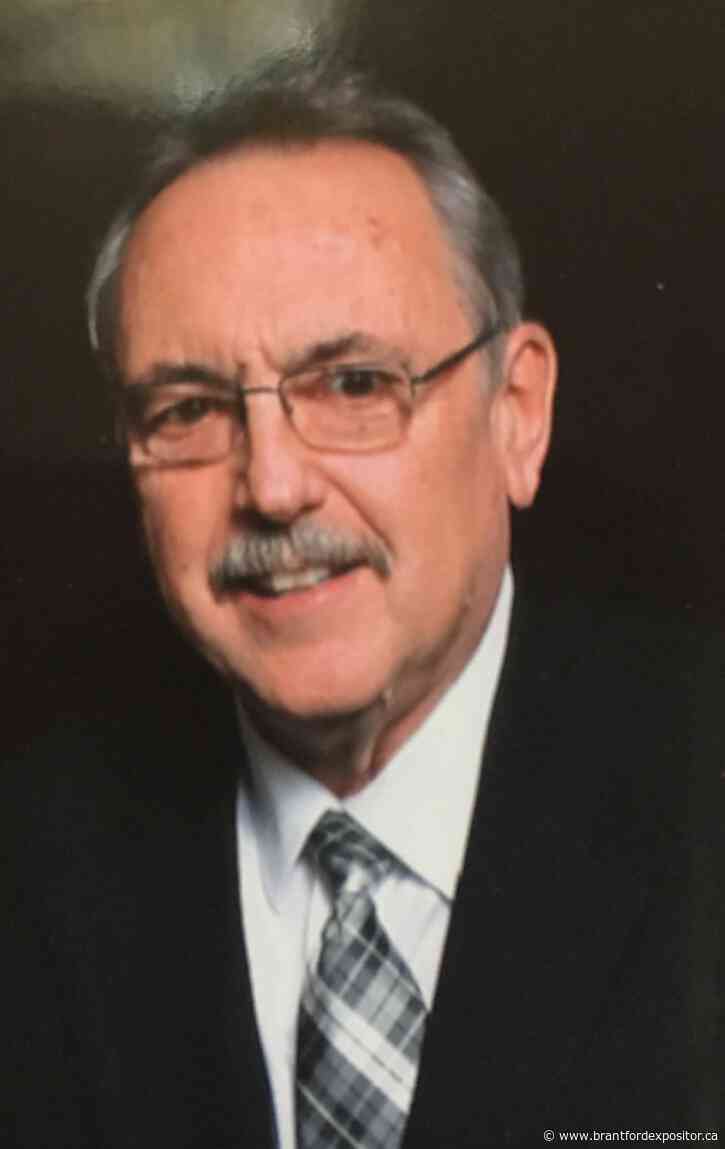 Long-serving educator and trustee opts not to run again