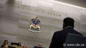 Sole-source contract to review Windsor council procedures questioned by Francis