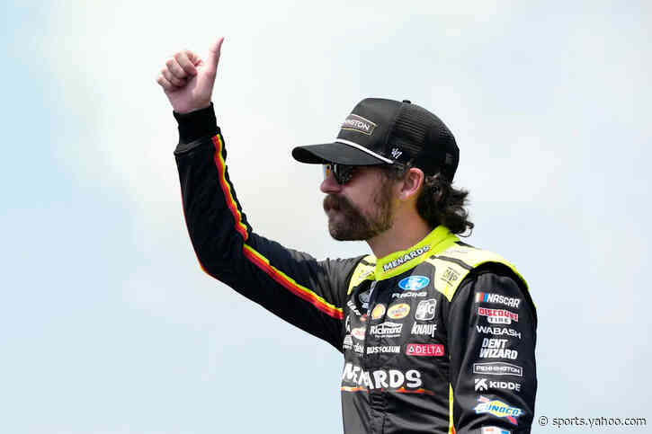 Ryan Blaney qualifies 1st at Richmond for 2nd consecutive NASCAR pole position