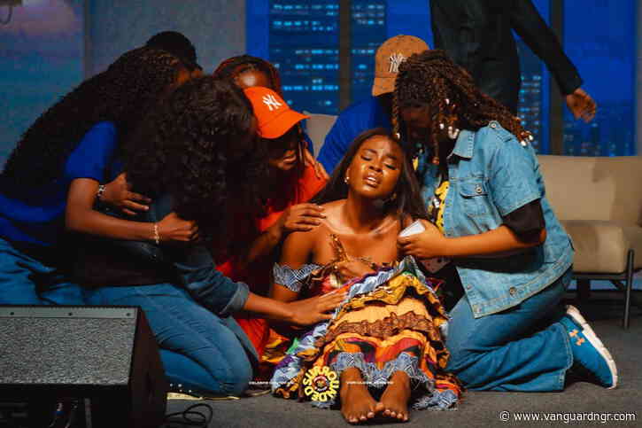 Nehita Ofure leads emotional stage play ‘Surrounded’ at BFF festival