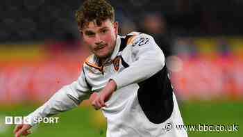 Scunthorpe sign Hull City striker Parker on loan